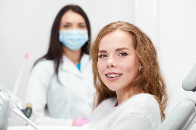 牙齒矯正前爲什麽建議洗牙？牙齒擁擠都有什麽危害？