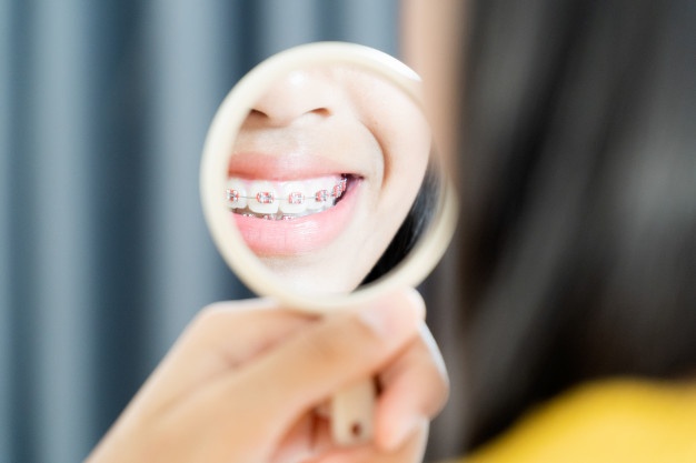 牙齒前突是什麽原因？不矯正會有危害嗎？